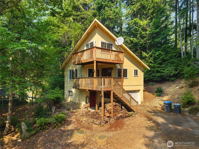 221 N Trail Head Loop, Lilliwaup, WA 98555