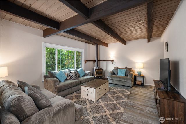 221 N Trail Head Loop, Lilliwaup, WA 98555
