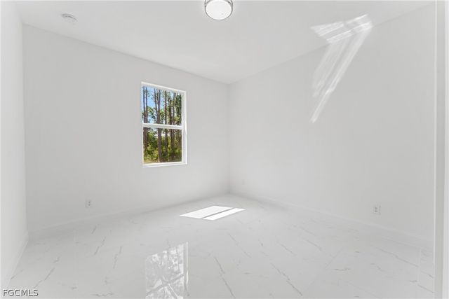 3111 40th ST W, Lehigh Acres, FL 33971