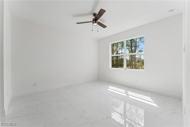 3111 40th ST W, Lehigh Acres, FL 33971