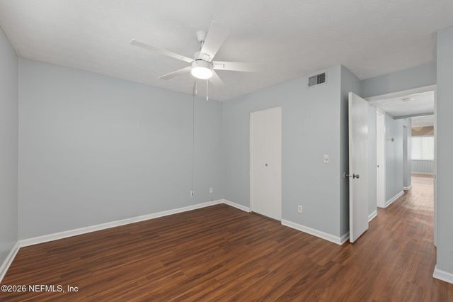 4306 PLAZA GATE Lane S 201, Jacksonville, FL 32217