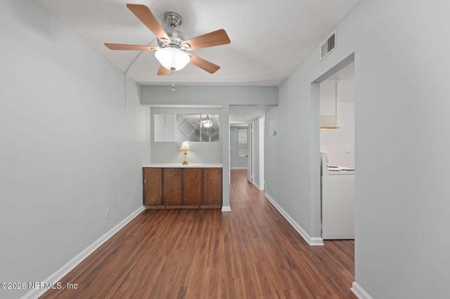 4306 PLAZA GATE Lane S 201, Jacksonville, FL 32217