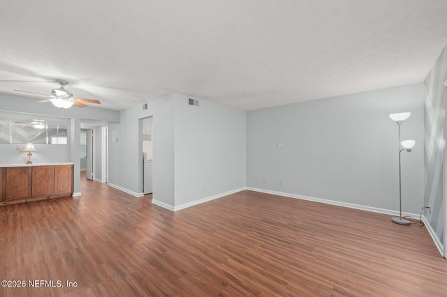 4306 PLAZA GATE Lane S 201, Jacksonville, FL 32217