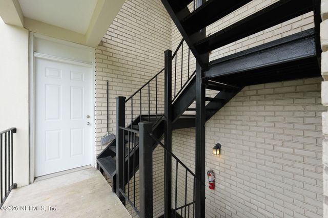4306 PLAZA GATE Lane S 201, Jacksonville, FL 32217