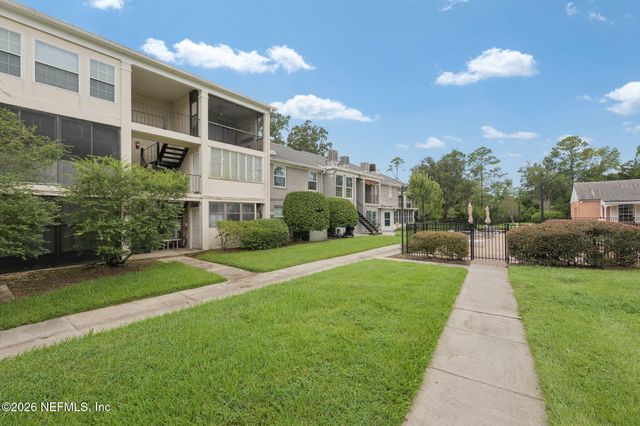 4306 PLAZA GATE Lane S 201, Jacksonville, FL 32217