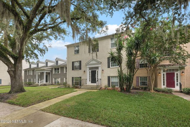4306 PLAZA GATE Lane S 201, Jacksonville, FL 32217