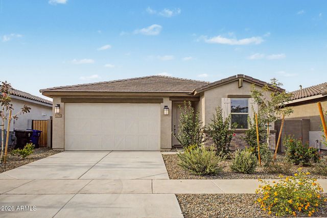 16036 W DESERT HOLLOW Drive, Surprise, AZ 85387
