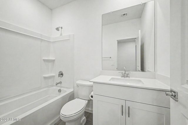 16036 W DESERT HOLLOW Drive, Surprise, AZ 85387