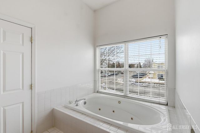 11 Fiddlers Elbow Court, Howell, NJ 07731