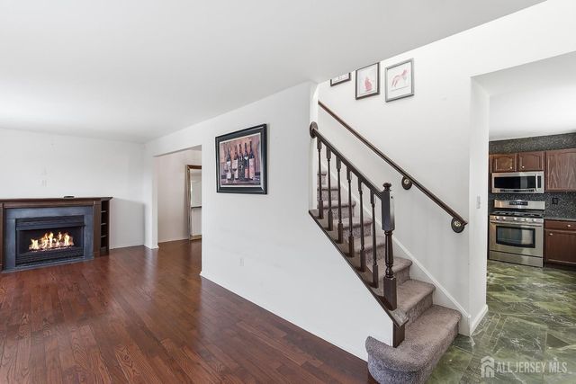 11 Fiddlers Elbow Court, Howell, NJ 07731