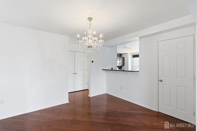 11 Fiddlers Elbow Court, Howell, NJ 07731