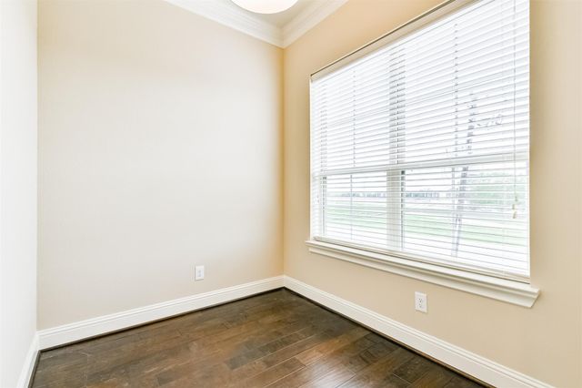 18721 Egret Oaks Lane, Webster, TX 77058