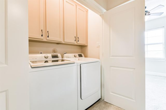 18721 Egret Oaks Lane, Webster, TX 77058