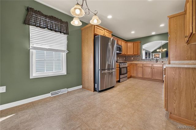 14 Allie Lane, Hamburg, NY 14075