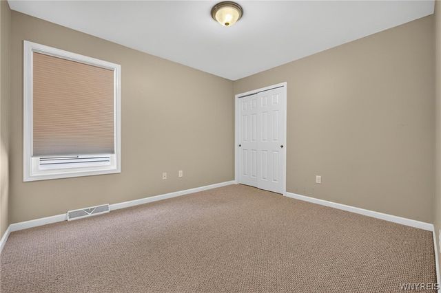 14 Allie Lane, Hamburg, NY 14075