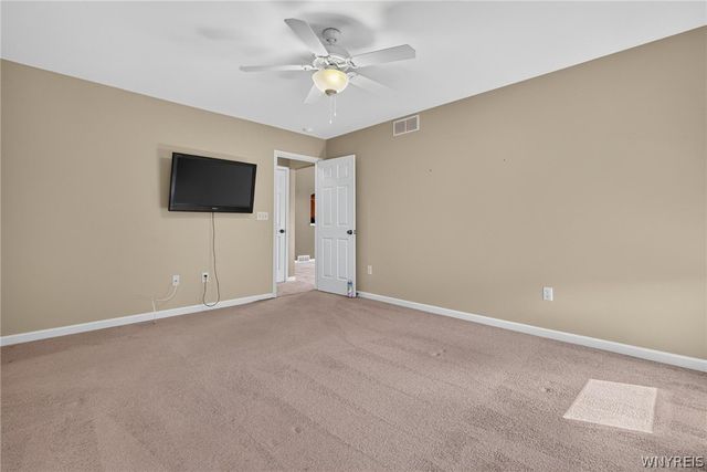 14 Allie Lane, Hamburg, NY 14075