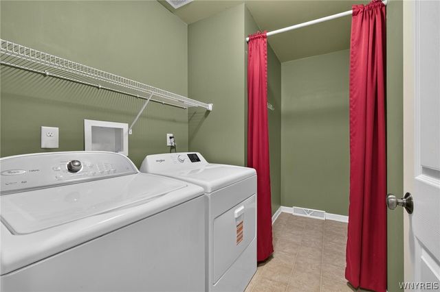 14 Allie Lane, Hamburg, NY 14075