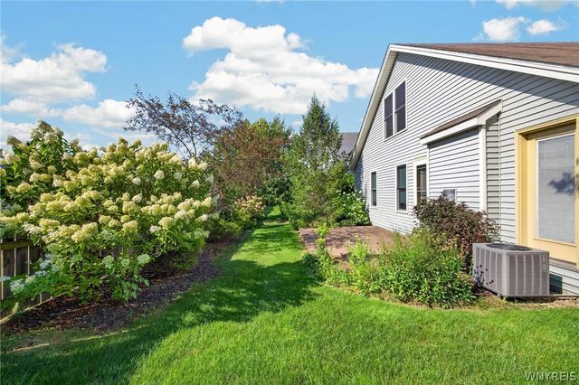 14 Allie Lane, Hamburg, NY 14075