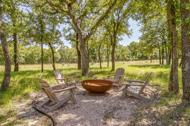 154 Creek Meadow Court, Lipan, TX 76462