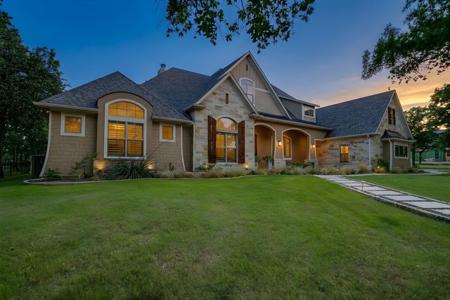 154 Creek Meadow Court, Lipan, TX 76462