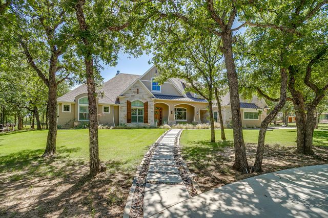 154 Creek Meadow Court, Lipan, TX 76462