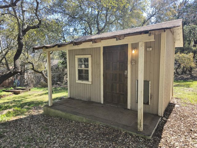 423 E Vista RDG, San Antonio, TX 78260