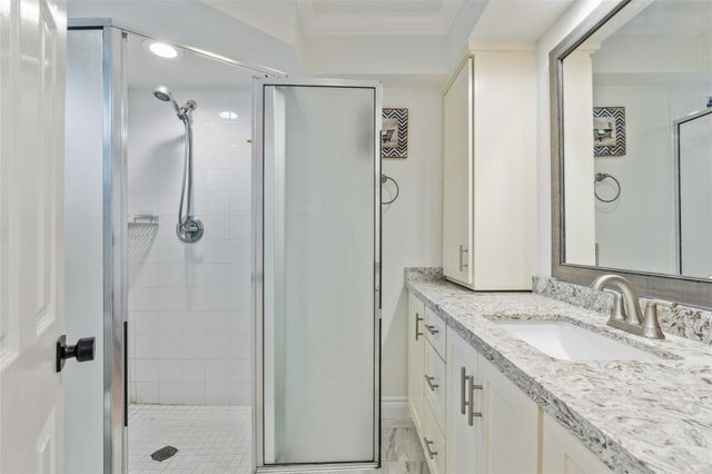 36 S Shore Drive, Galveston, TX 77551