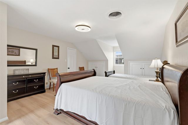 36 S Shore Drive, Galveston, TX 77551