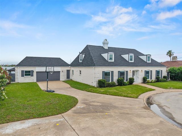 36 S Shore Drive, Galveston, TX 77551