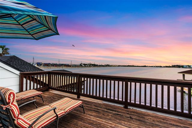 36 S Shore Drive, Galveston, TX 77551