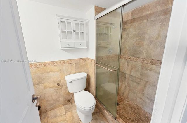 11930 N Bayshore Drive 302, North Miami, FL 33181