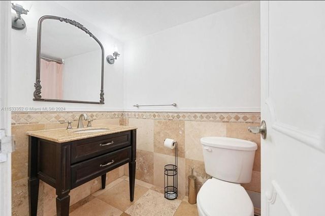 11930 N Bayshore Drive 302, North Miami, FL 33181