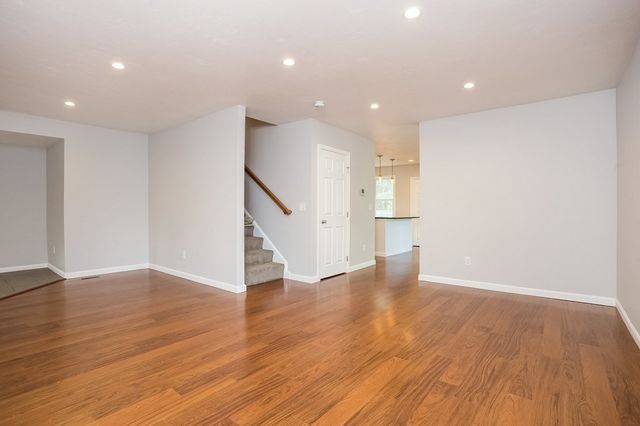 20 West St, West Bridgewater, MA 02379