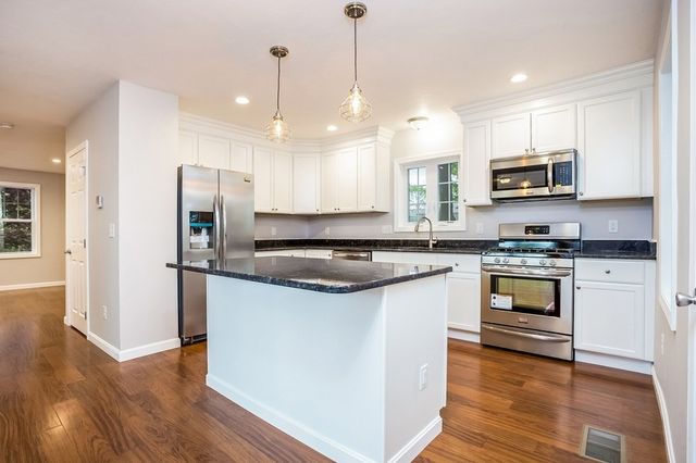 20 West St, West Bridgewater, MA 02379
