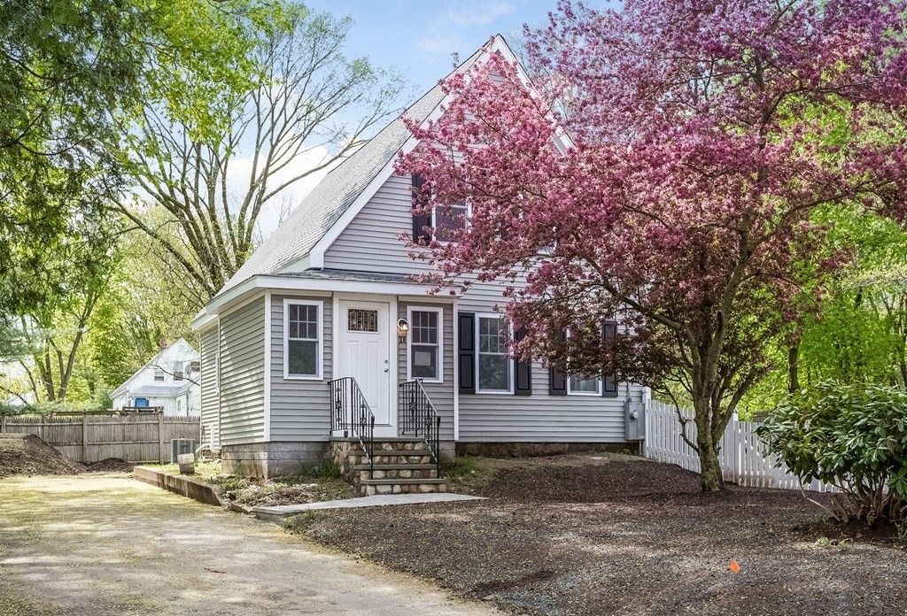 20 West St, West Bridgewater, MA 02379