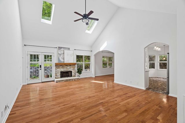 1400 Calloway Ct, Nashville, TN 37221