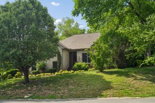 1400 Calloway Ct, Nashville, TN 37221