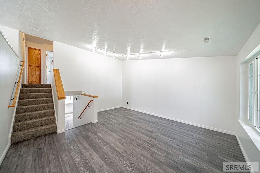 Image 11 of property listing at 730 Clarence Drive, Idaho Falls, ID 83402