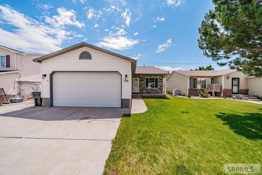 Image 2 of property listing at 730 Clarence Drive, Idaho Falls, ID 83402
