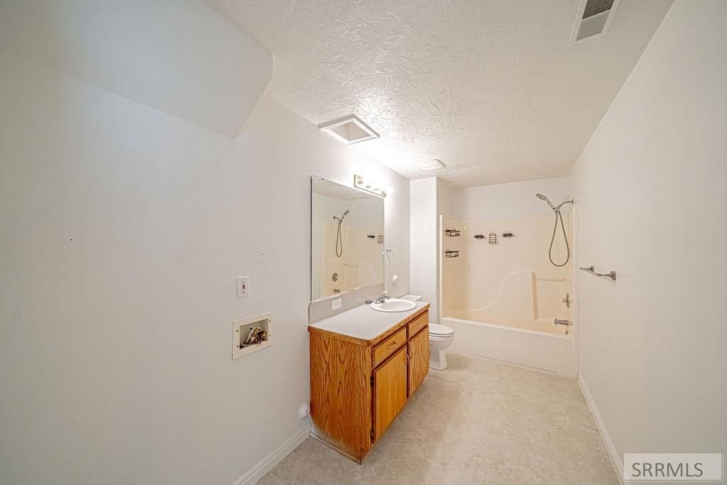 Image 22 of property listing at 730 Clarence Drive, Idaho Falls, ID 83402