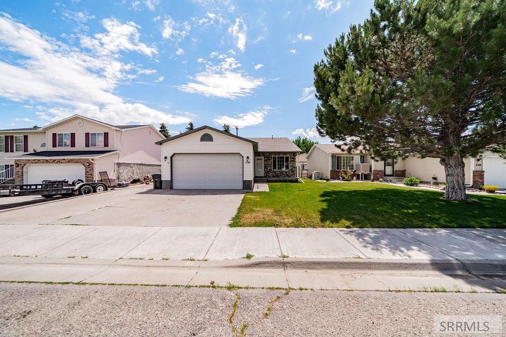 Image 29 of property listing at 730 Clarence Drive, Idaho Falls, ID 83402
