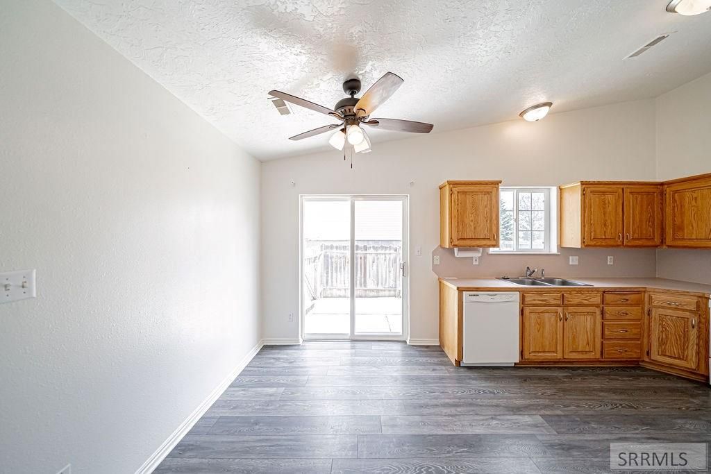 Image 5 of property listing at 730 Clarence Drive, Idaho Falls, ID 83402