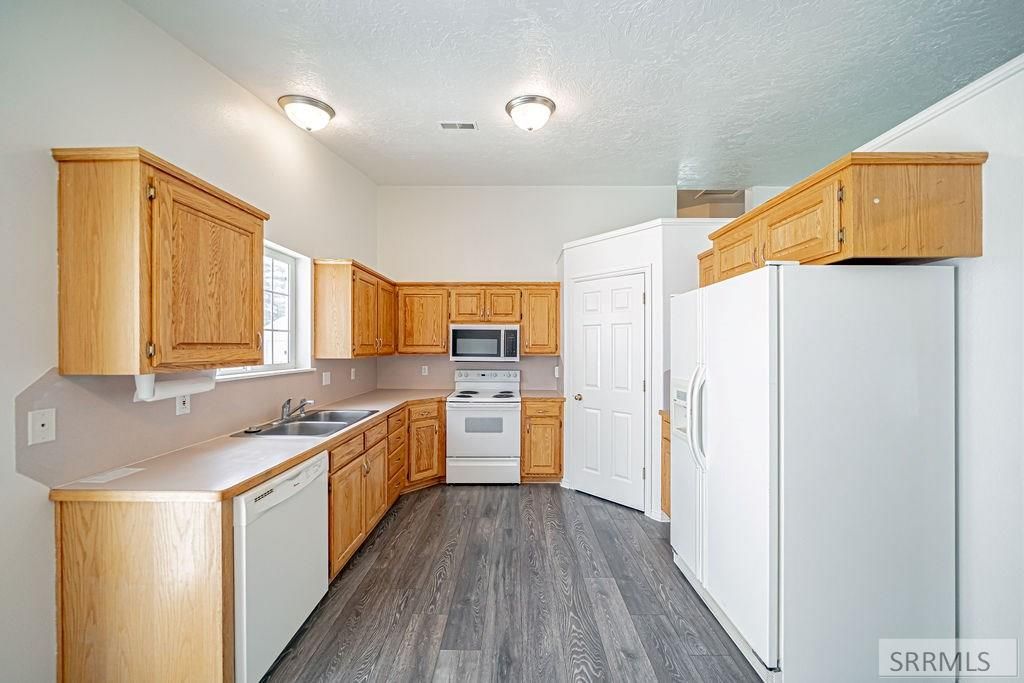 Image 7 of property listing at 730 Clarence Drive, Idaho Falls, ID 83402