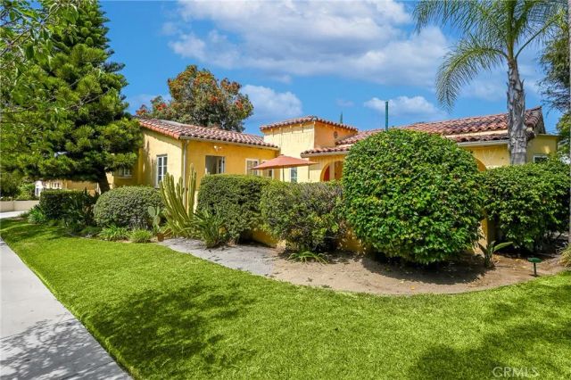 1102 Olmsted Drive, Glendale, CA 91202