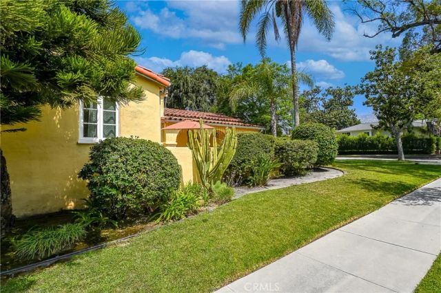 1102 Olmsted Drive, Glendale, CA 91202