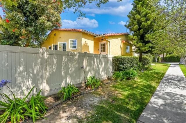 1102 Olmsted Drive, Glendale, CA 91202