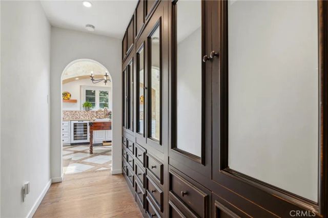 1102 Olmsted Drive, Glendale, CA 91202
