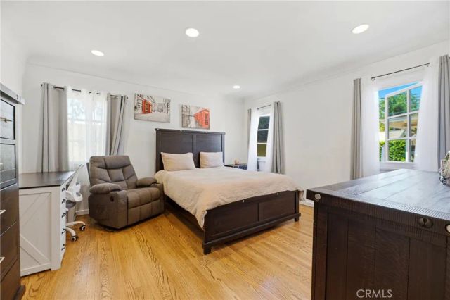 1102 Olmsted Drive, Glendale, CA 91202