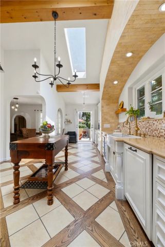 1102 Olmsted Drive, Glendale, CA 91202