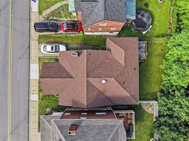 2406 Pioneer Avenue, Brookline, PA 15226